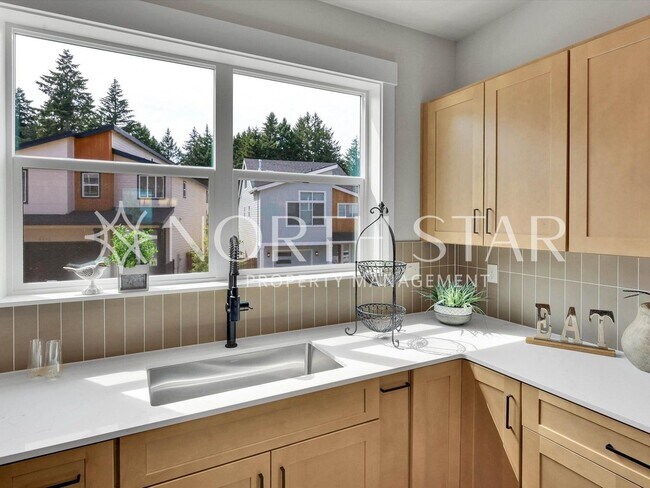 Building Photo - 8898-8898 Serenity Ter