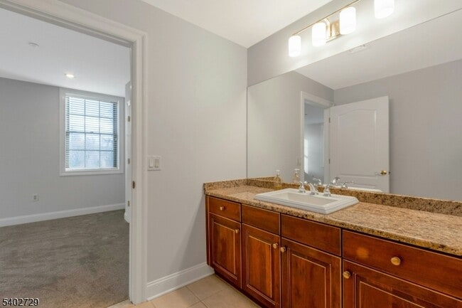 Building Photo - 5401 Rio Vista Dr