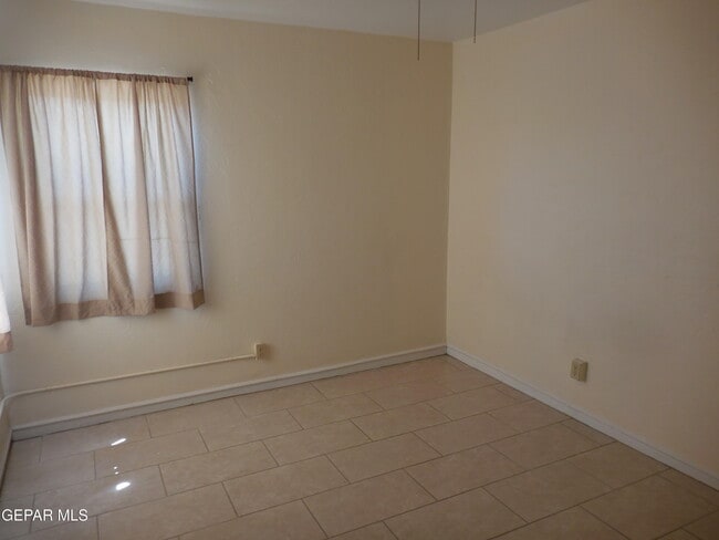Building Photo - 8308 Vance Pl