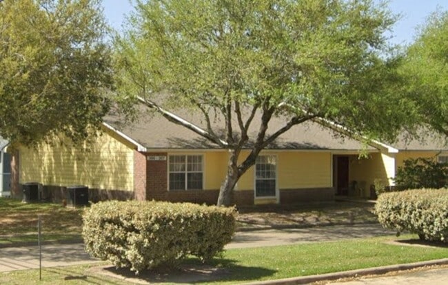Building Photo - 1803 Gray St