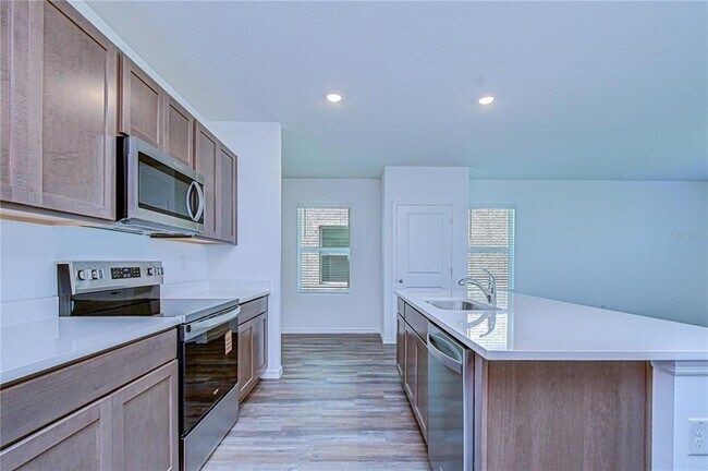 Building Photo - 32463 Weathered Oak Dr