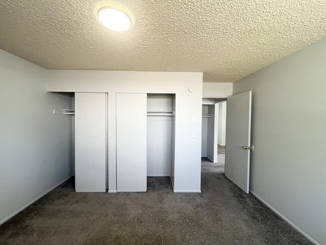 Building Photo - 1265 Crandall Ave S