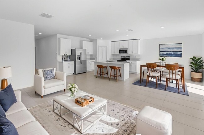 Building Photo - 2167 Lone Oak Ln