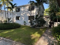 Building Photo - 11643 NE 11th Pl