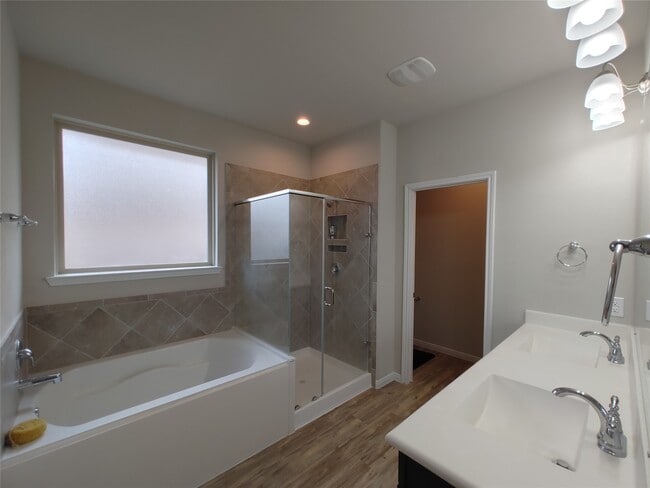 Building Photo - 6206 Blue Coast Ln