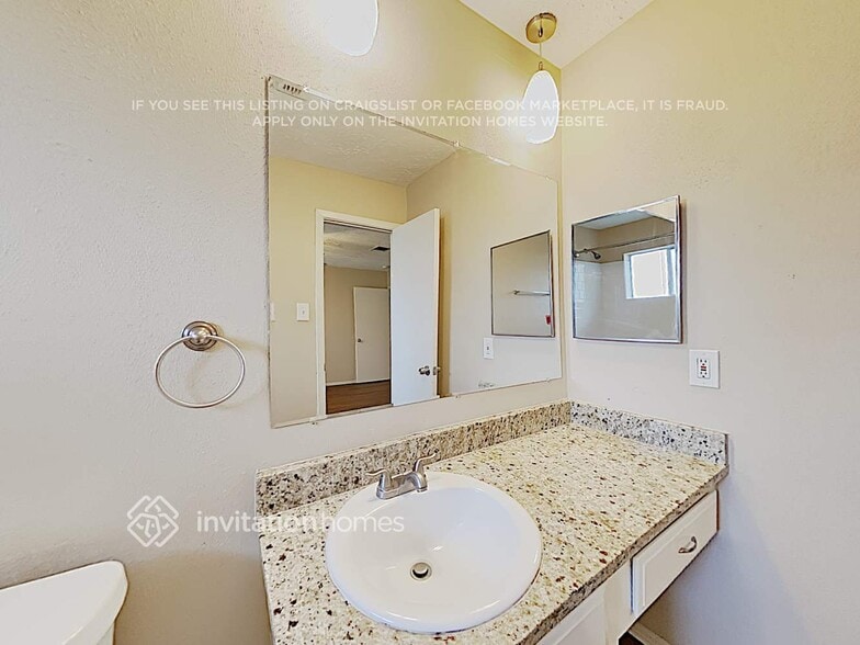 Building Photo - 7442 Towerview Ln
