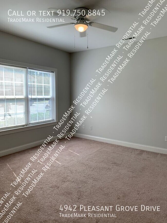 Building Photo - 4942 Pleasant Grove Dr