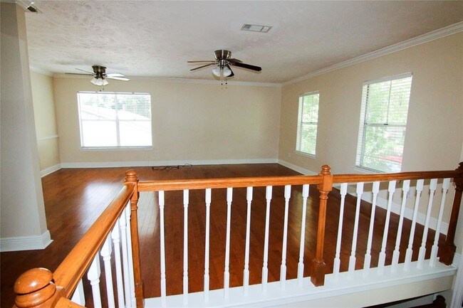 Building Photo - 3202 Birch Creek Dr