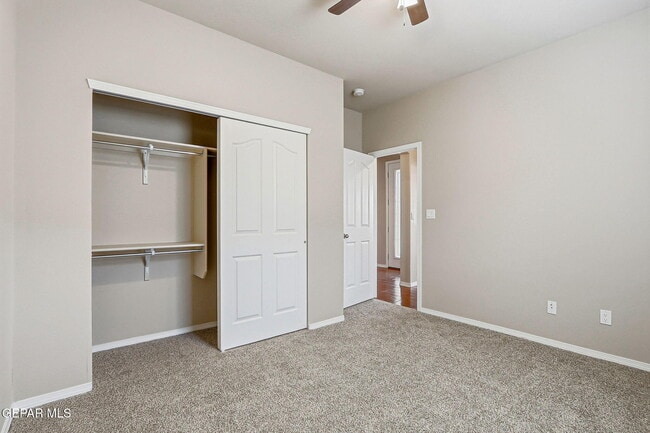 Building Photo - 7417 Dewberry Dr