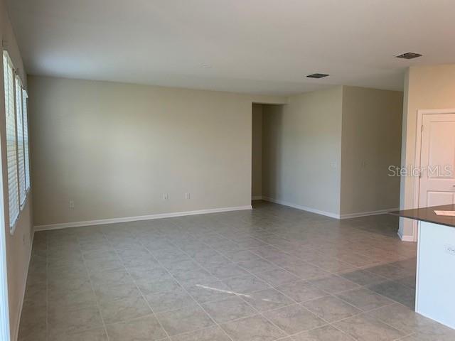 Building Photo - 16441 Champlain St