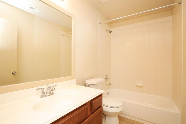 Building Photo - 20427 Shiloh Mist Ln