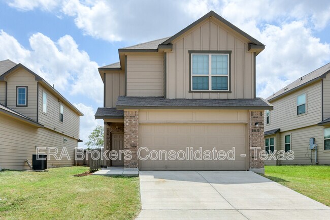 Building Photo - 10610 Grn Lk Dr