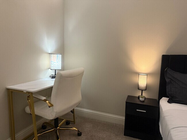 Building Photo - 110 N Boston Ave