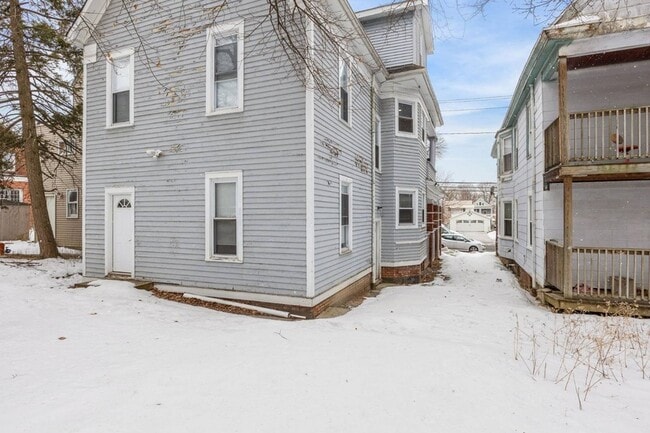 Building Photo - 2210 15th St