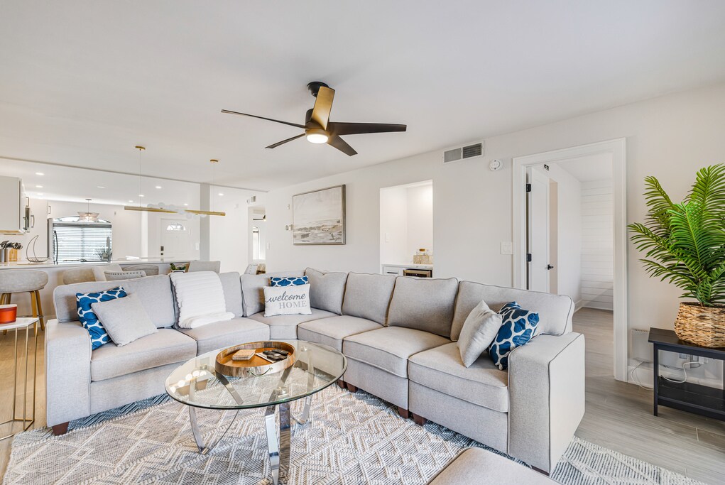 Building Photo - 16440 Kelly Cove Dr