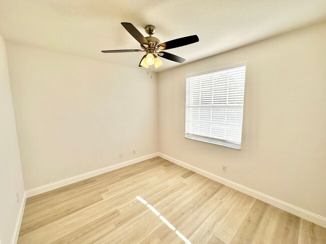 Building Photo - ** ST. CROIX @ PELICAN MARSH ** 2 BED / 2 ...