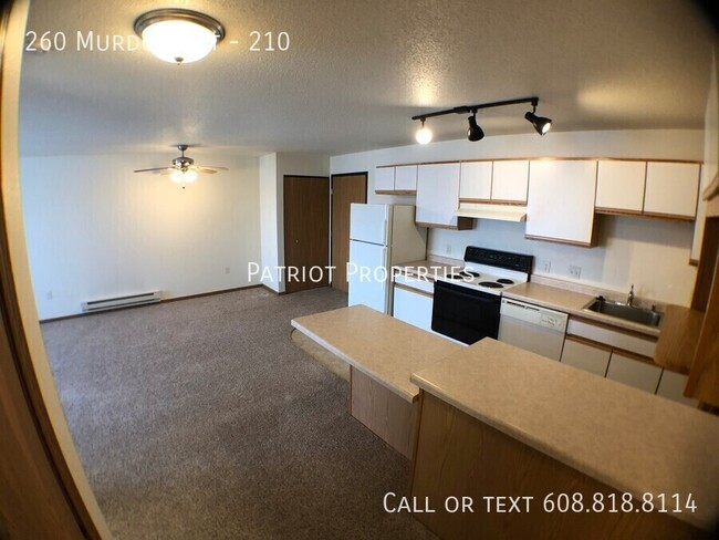 Building Photo - 1 bedroom/ 1 bath apartment in Tomah, WI