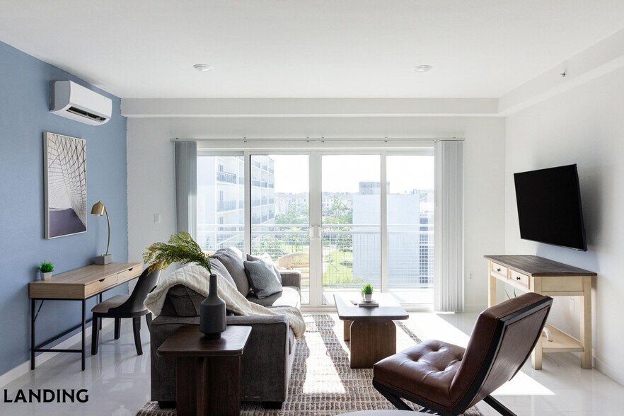 Building Photo - 25850 SW 140th Ct