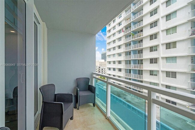 Building Photo - 6917 Collins Ave