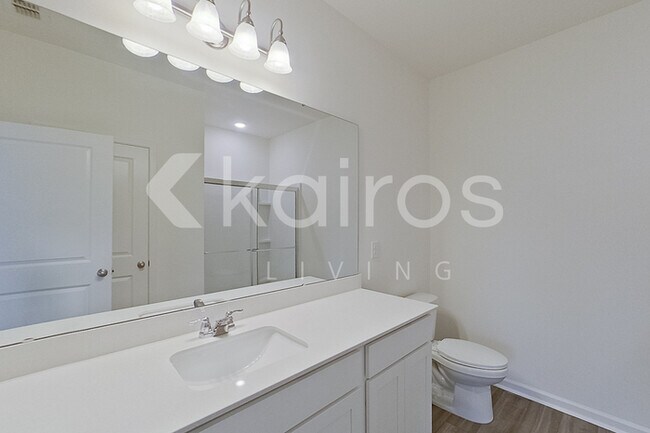 Building Photo - 639 Castillo Dr