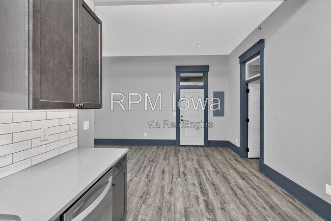 Building Photo - 1214 2nd St