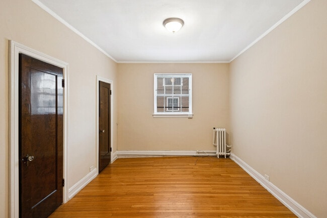 Building Photo - 200 S Maple Ave