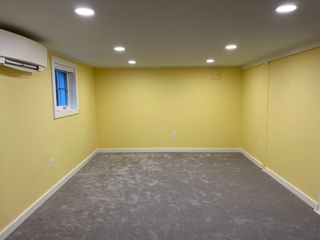 Building Photo - 4bd/3ba Seattle Home