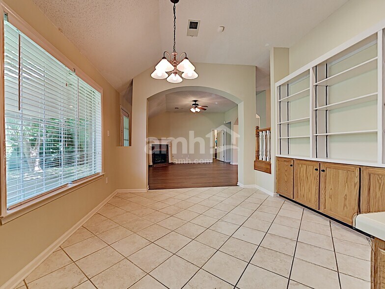 Building Photo - 8584 Afterglow Cv