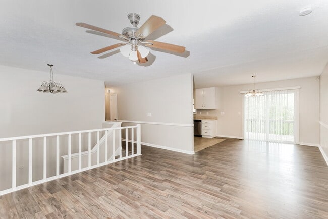 Building Photo - 4031 Cindy Dr