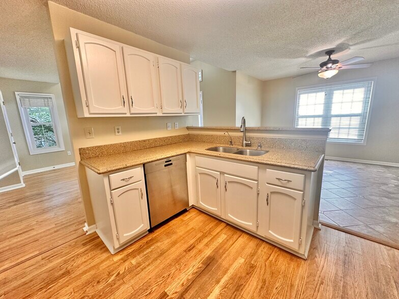 Open Concept Kitchen - 5030 Laurel Bridge Dr SE