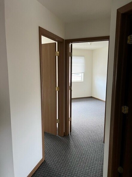 Building Photo - 1201 Eastwood St