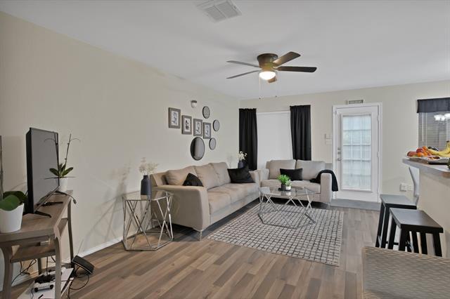 Building Photo - 5652 Giddyup Ln