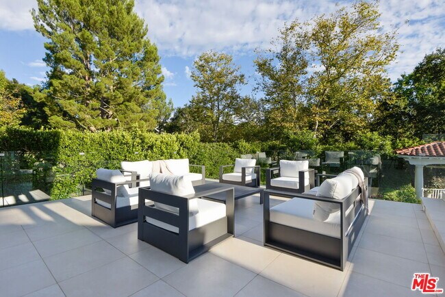 Building Photo - 11730 Stonehenge Ln