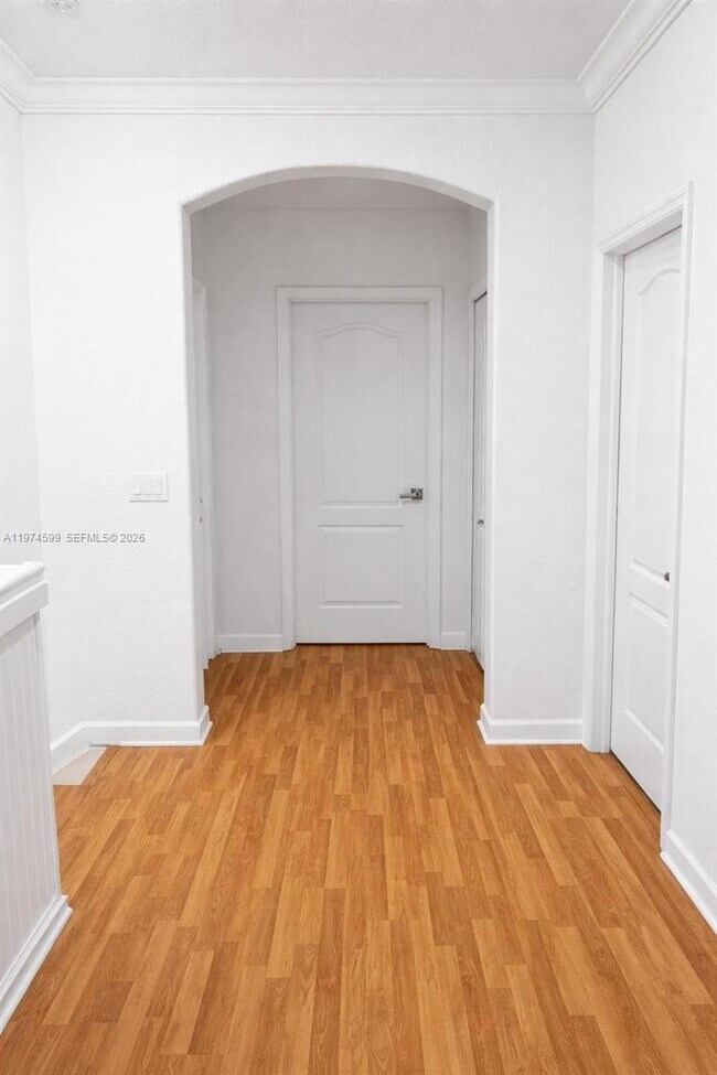 Building Photo - 15029 SW 8th Terrace