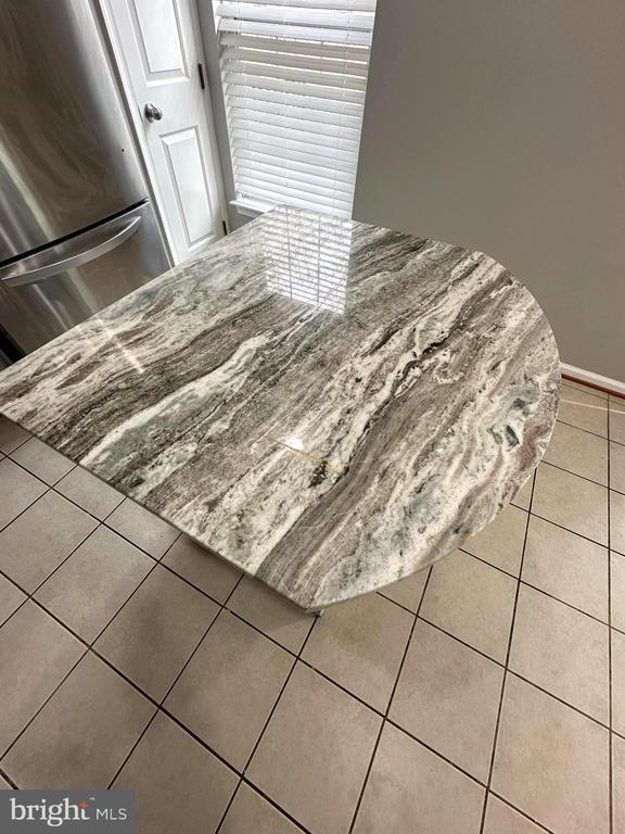 Building Photo - 12705 Town Center Way