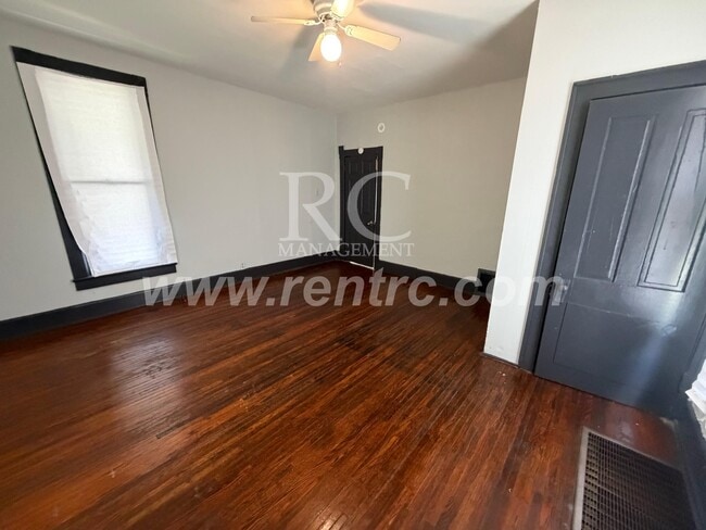 Building Photo - 314 Porter-