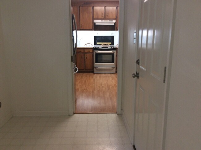 Building Photo - 3913 Vass Ln