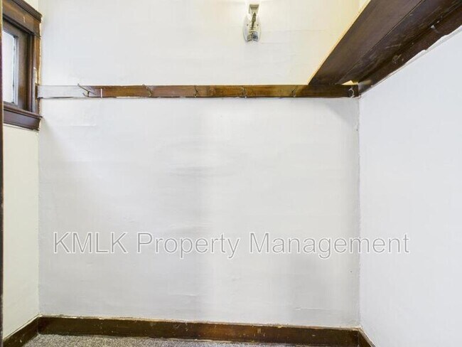 Building Photo - 2997 E 128th St