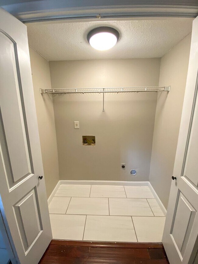 Building Photo - 3 bed, 2 bath in Millington