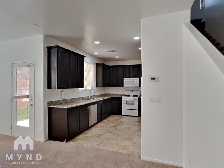 Building Photo - 7693 Lots Hills Dr