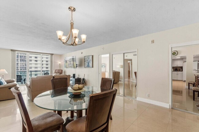 Building Photo - 3801 S Ocean Dr