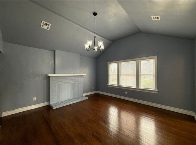 Building Photo - 1832 NW 33rd St