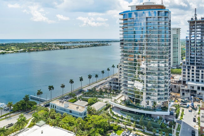 Building Photo - 1333 S Flagler Dr