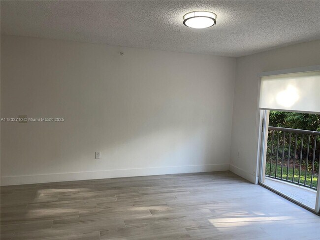 Building Photo - 4171 N Haverhill Rd