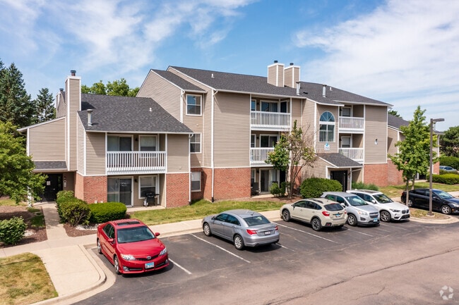 Building Photo - Hawthorn at Oakhurst