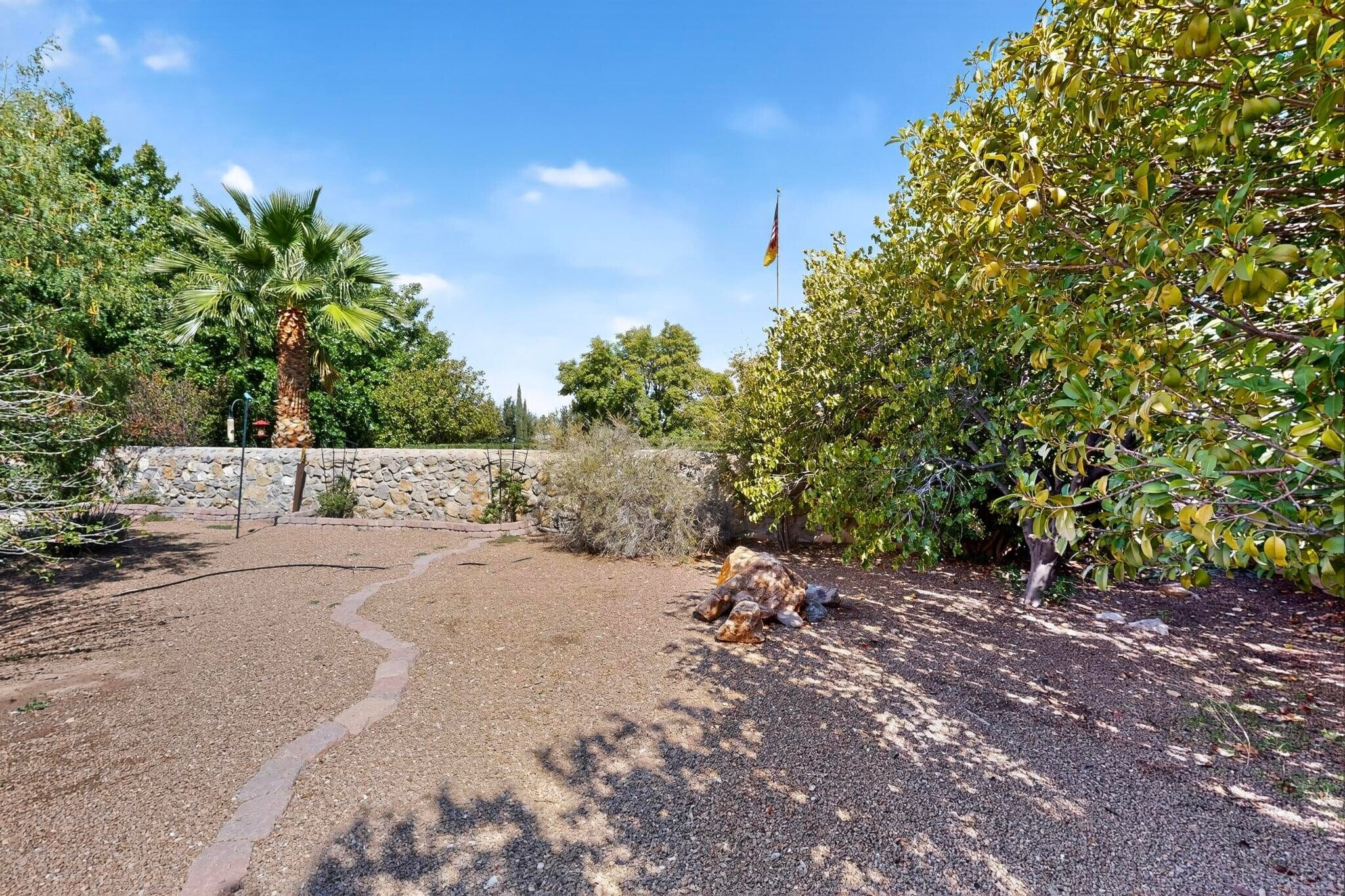 Building Photo - 2004 Vista Lejano