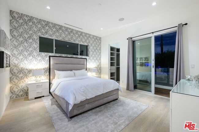 Building Photo - 6660 Colgate Ave