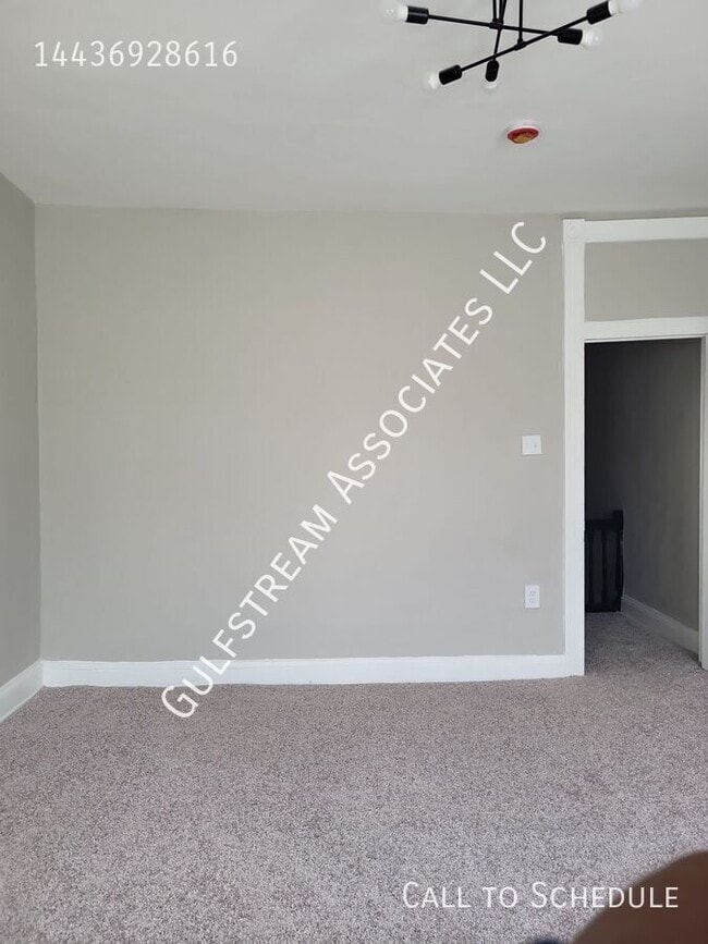 Building Photo - 1629 N Milton Ave