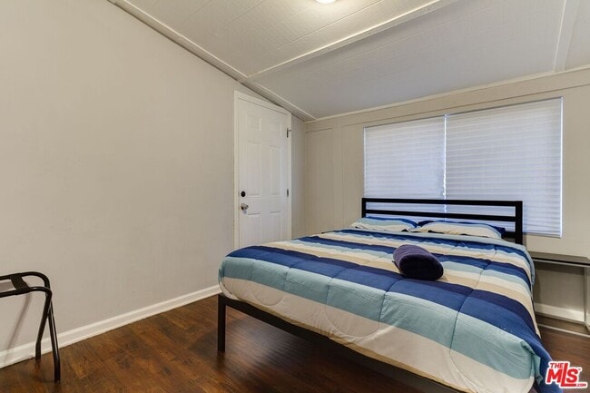 Building Photo - 6659 Amigo Ave