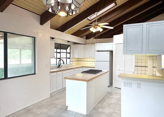 Building Photo - 94-5826-5826 Aouli Pl